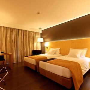 Habitación Estándar con 2 Camas Individuales